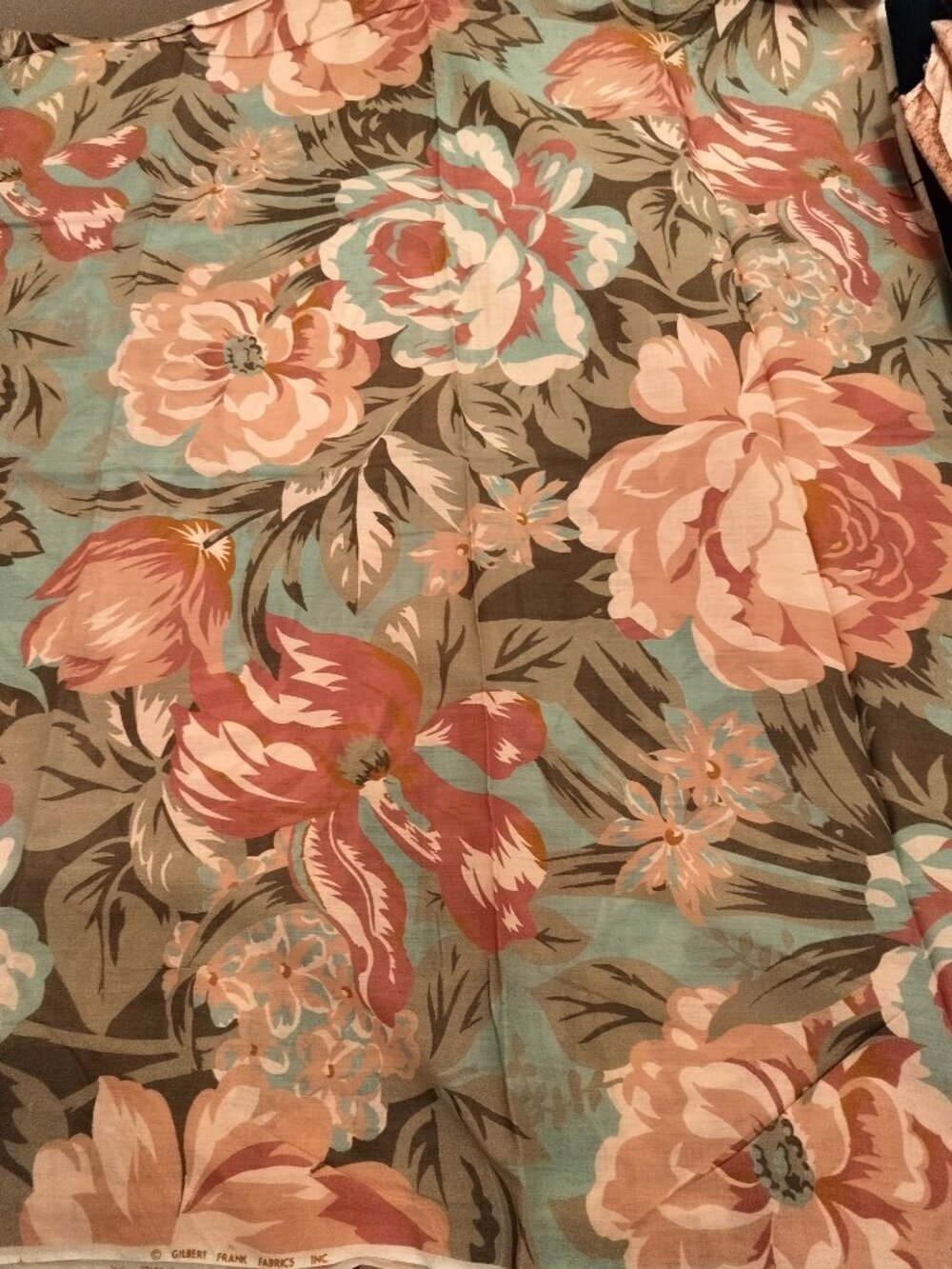 Vintage Fabric - Large Soft Floral Print